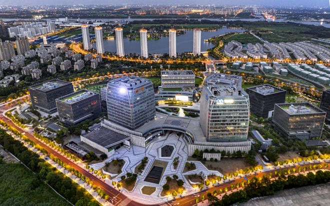 屿天誉蘭香售楼处电话:顶奢生活之选凯发k8登录十一月百度热搜 @象(图20) 屿天誉蘭香售楼处电话:顶奢生活之选凯发k8登录十一月百度热搜 @象(图20)