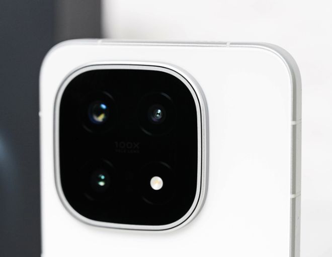 加 15同为直屏旗舰手机配置分析不买错凯发天生赢家iQOO 15 vs 一(图2) 加 15同为直屏旗舰手机配置分析不买错凯发天生赢家iQOO 15 vs 一(图2)